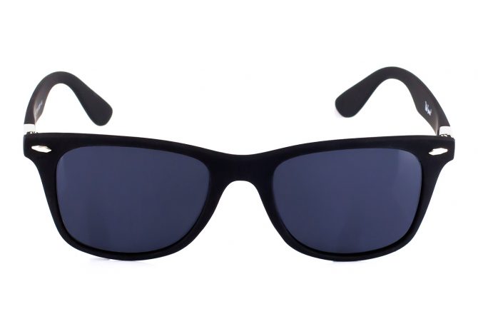 Smulkūs wayfarer akiniai