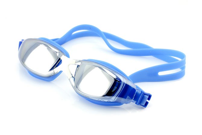 Mėlyni plaukimo akiniai